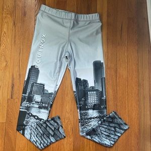 Equinox leggings soft lightweight by Terez size Large